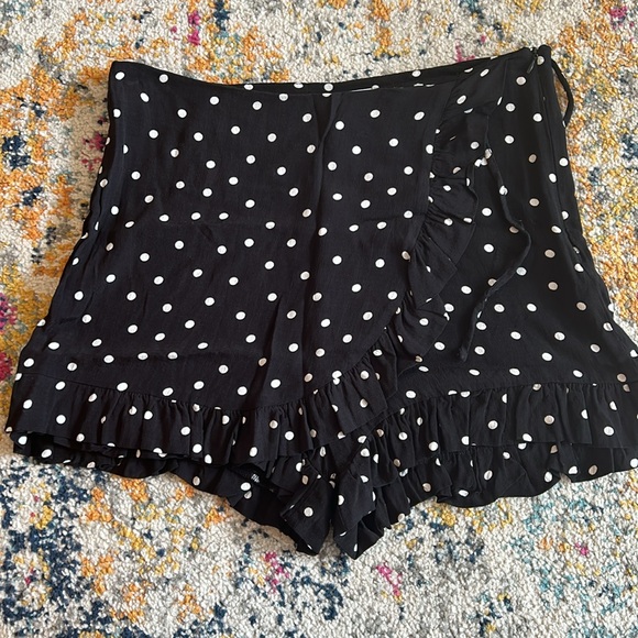 Lefties black and white polka dot skort - Picture 2 of 4